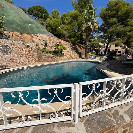 Meuble Tourisme 4*, Les Pieds Dans L'eau, Palmeras